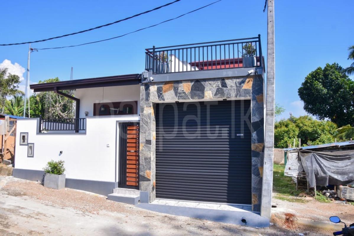House for Sale in Athurugiriya