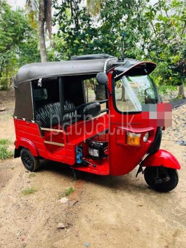 Bajaj Three Wheel 2011 - Used Three wheeler sale in Sri Lanka - patpat.lk