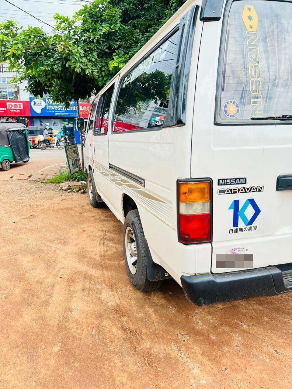 Nissan Caravan 1993 - பயன்படுத்தப்பட்டது வேன் sale in Sri Lanka - patpat.lk