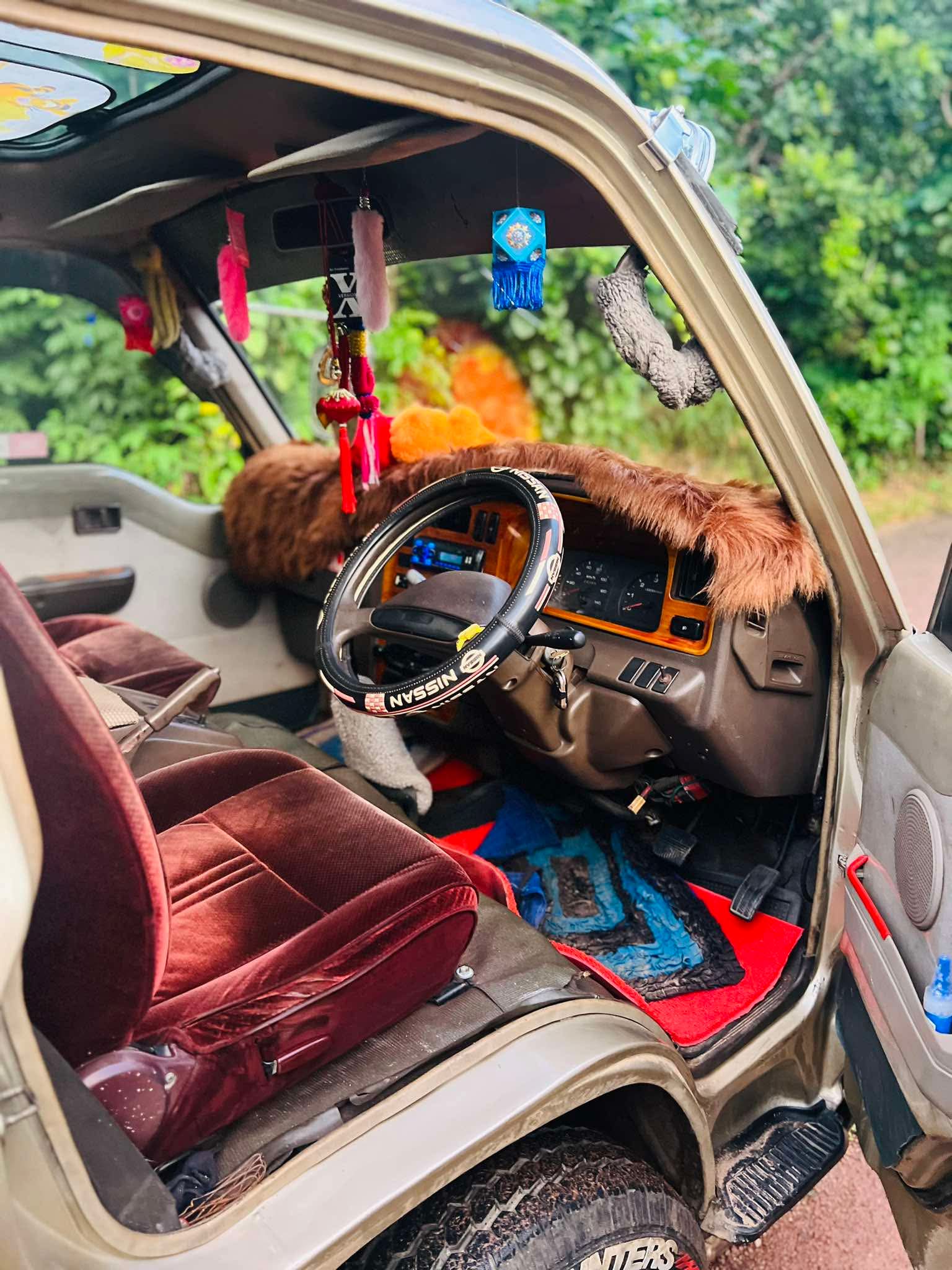 Nissan Caravan 1994 - பயன்படுத்தப்பட்டது வேன் sale in Sri Lanka - patpat.lk