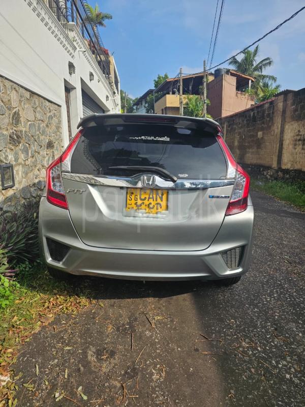 Advertisement image 3