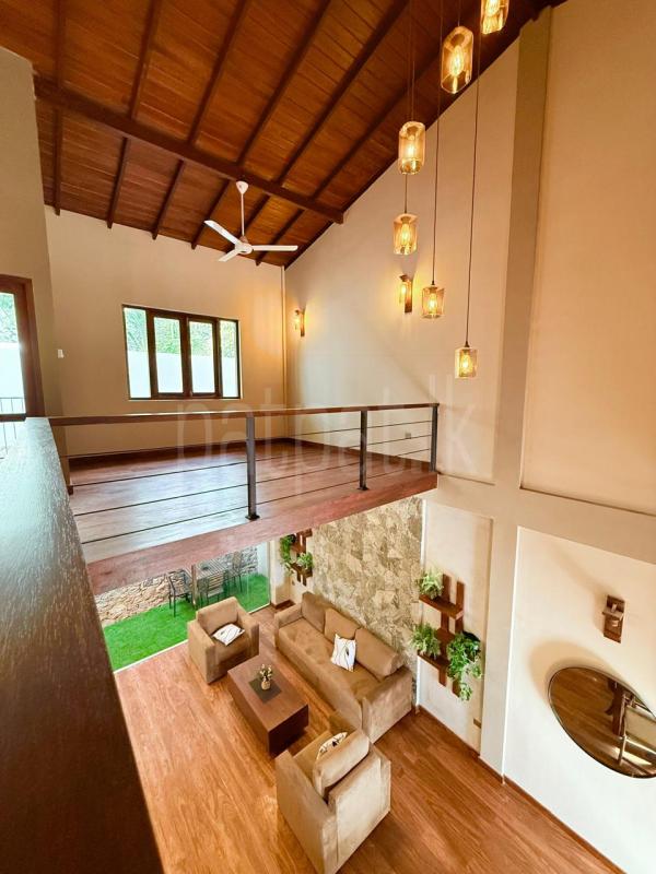 House for Sale in Talawatugoda