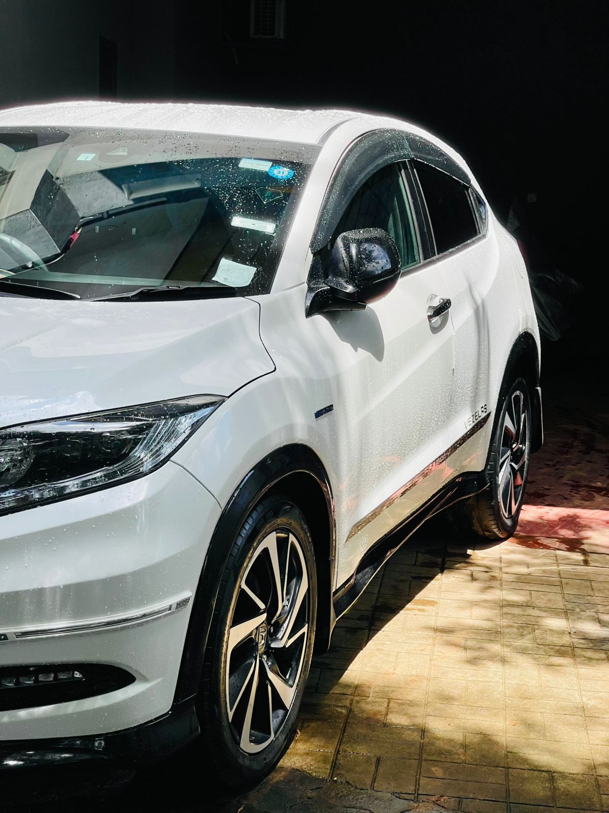 Honda Vezel 2018 - Used SUV sale in Sri Lanka - patpat.lk