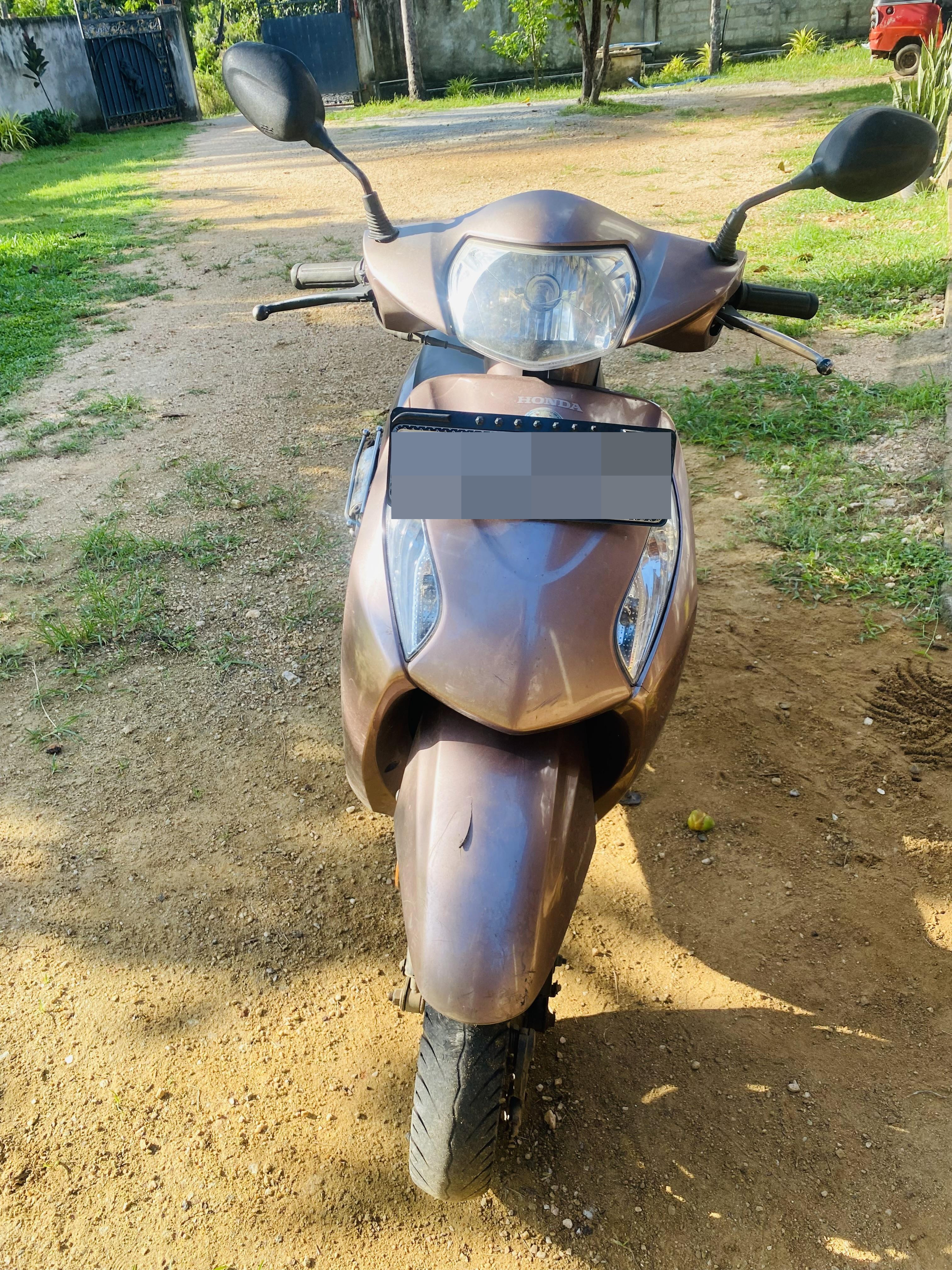 Honda Activa 2014 ads-image-1