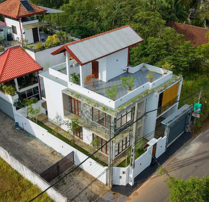 House for Sale in Athurugiriya ads-image-1