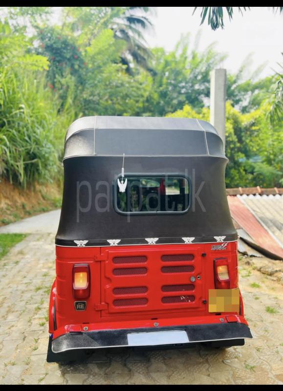 Bajaj Three Wheel 2016 - භාවිතා කරන ලද ත්‍රිරෝද රථය sale in Sri Lanka - patpat.lk