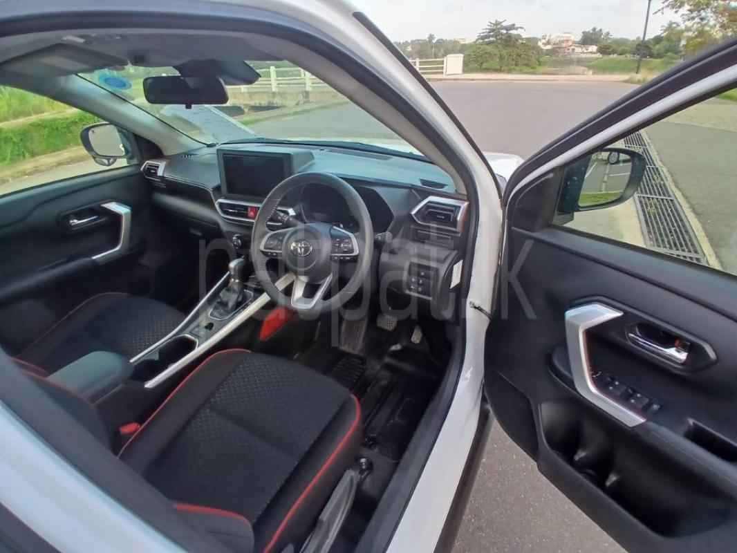 Advertisement image 6