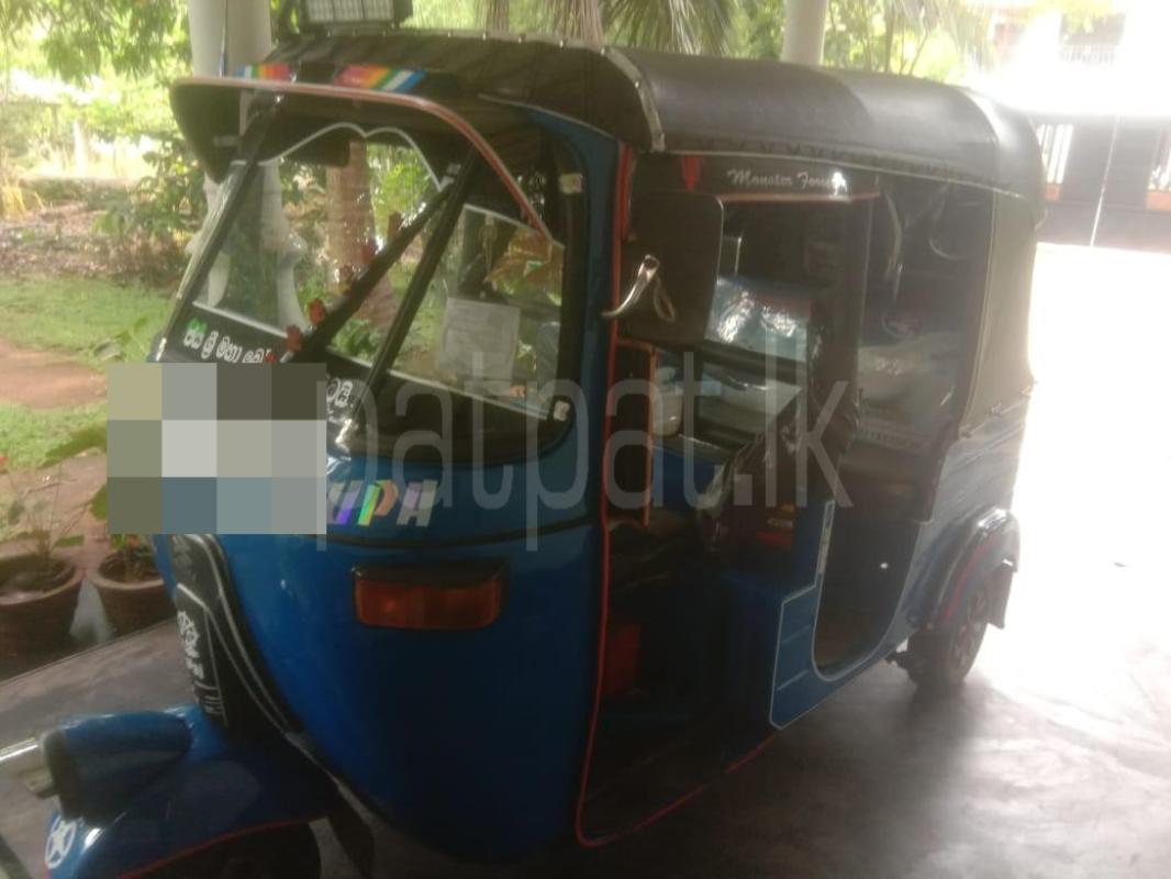 Bajaj 2 stroke 2005 - Used Three wheeler sale in Sri Lanka - patpat.lk