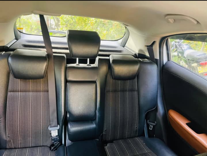 Honda Vezel 2014 - பயன்படுத்தப்பட்டது SUV sale in Sri Lanka - patpat.lk