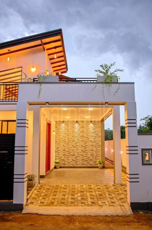 House for Sale in Athurugiriya