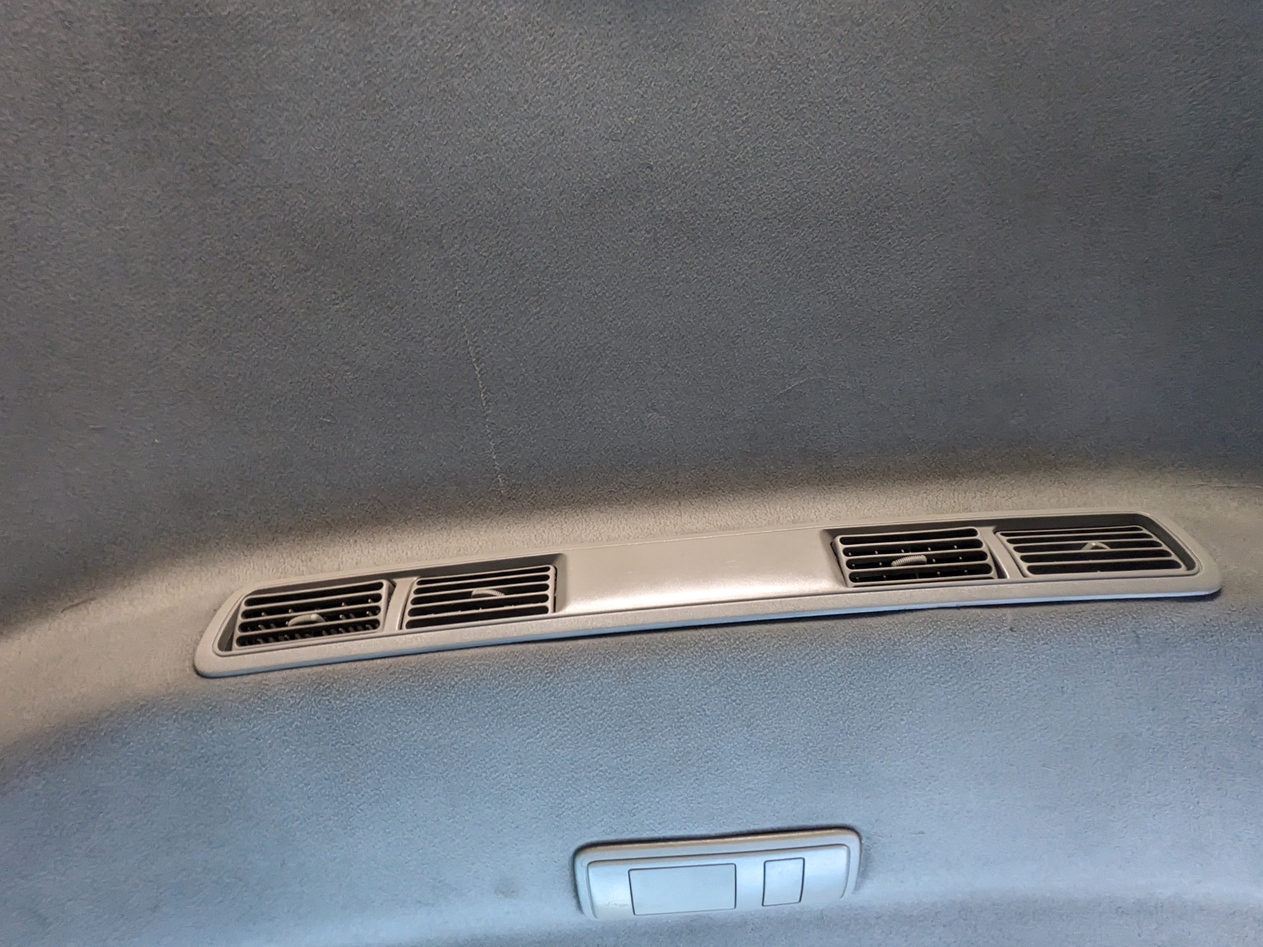 Toyota Noah 1998 - Used Van sale in Sri Lanka - patpat.lk