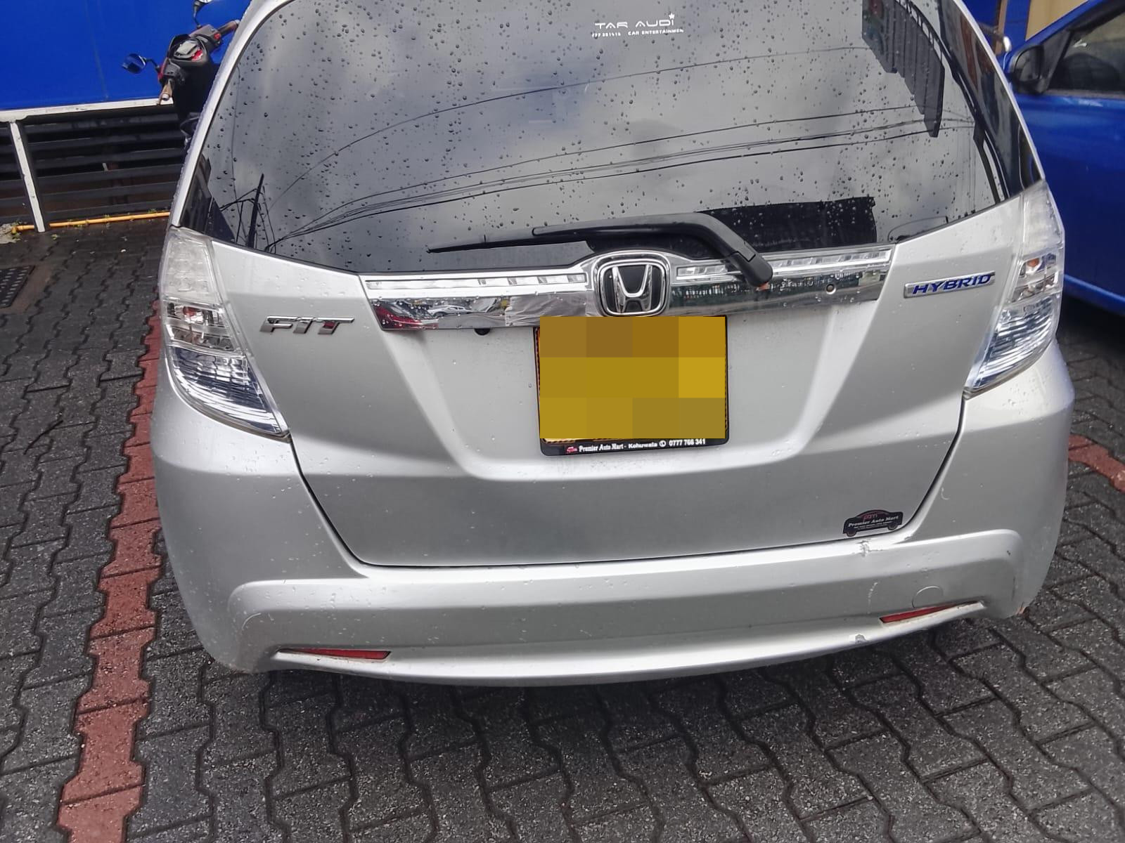 Honda Fit 2013 - பயன்படுத்தப்பட்டது கார் sale in Sri Lanka - patpat.lk