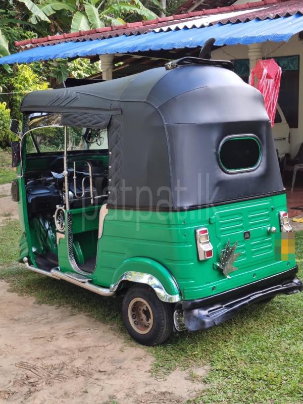 Bajaj 4 stroke 2014 - பயன்படுத்தப்பட்டது முச்சக்கர வண்டி sale in Sri Lanka - patpat.lk