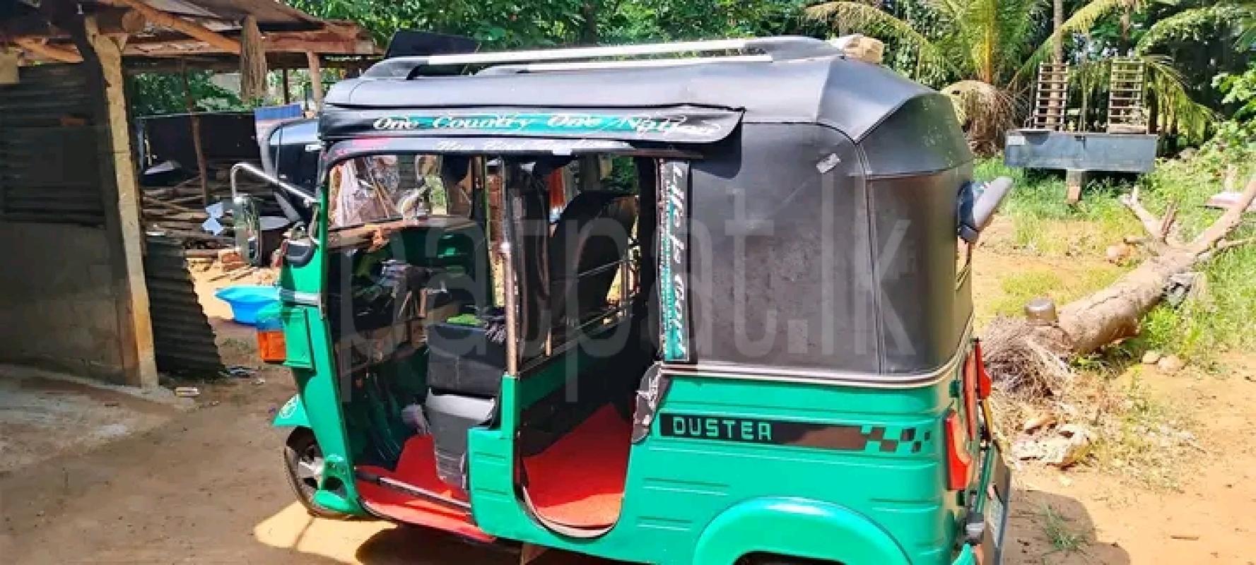 Bajaj Three Wheel 2012 - பயன்படுத்தப்பட்டது முச்சக்கர வண்டி sale in Sri Lanka - patpat.lk