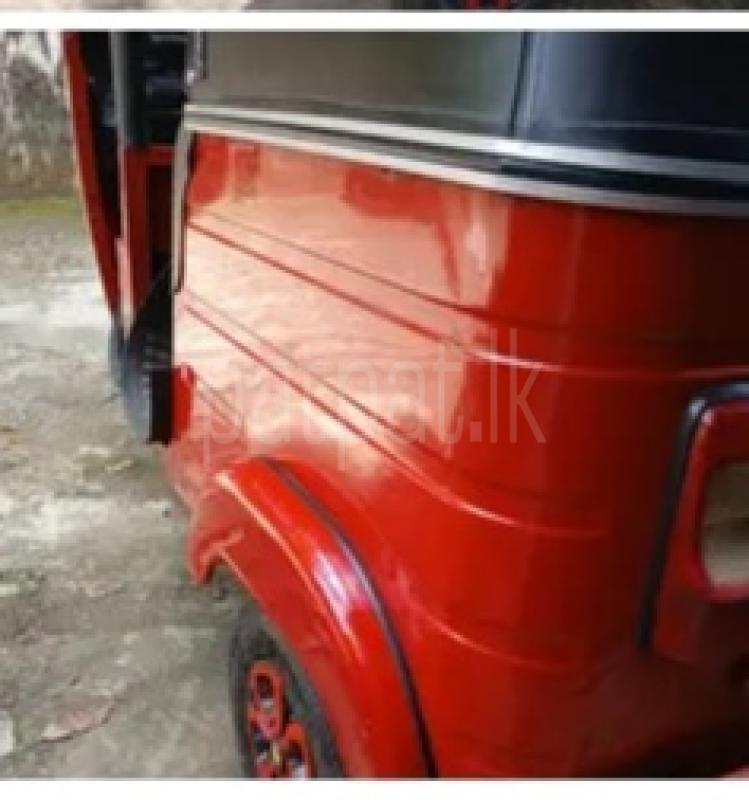 Bajaj 4 stroke 2014 - பயன்படுத்தப்பட்டது முச்சக்கர வண்டி sale in Sri Lanka - patpat.lk