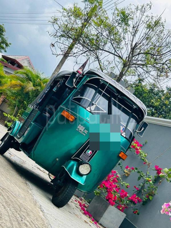 Bajaj Three Wheel 2005 - භාවිතා කරන ලද ත්‍රිරෝද රථය sale in Sri Lanka - patpat.lk