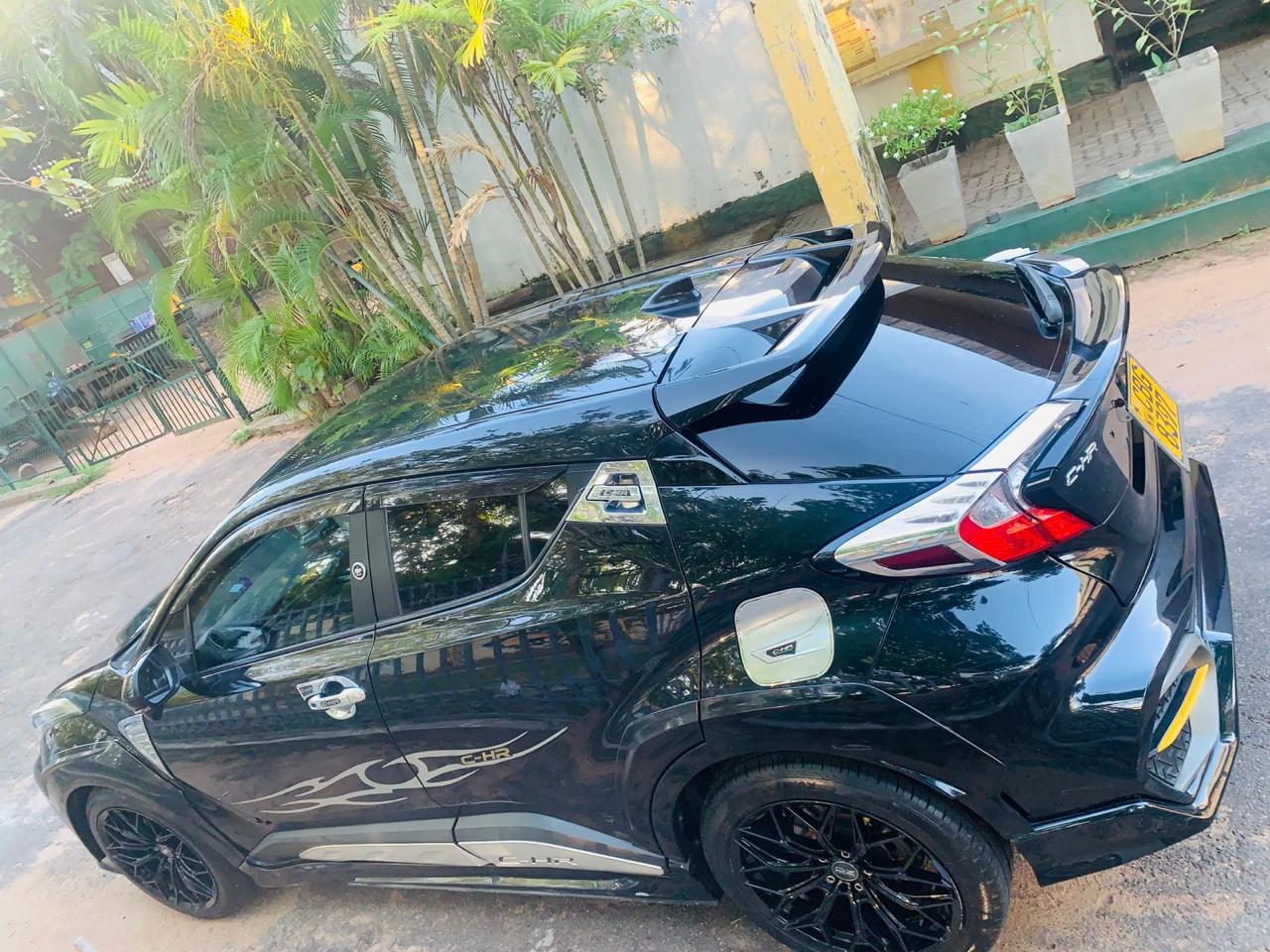 Toyota CHR 2018 - Used SUV sale in Sri Lanka - patpat.lk