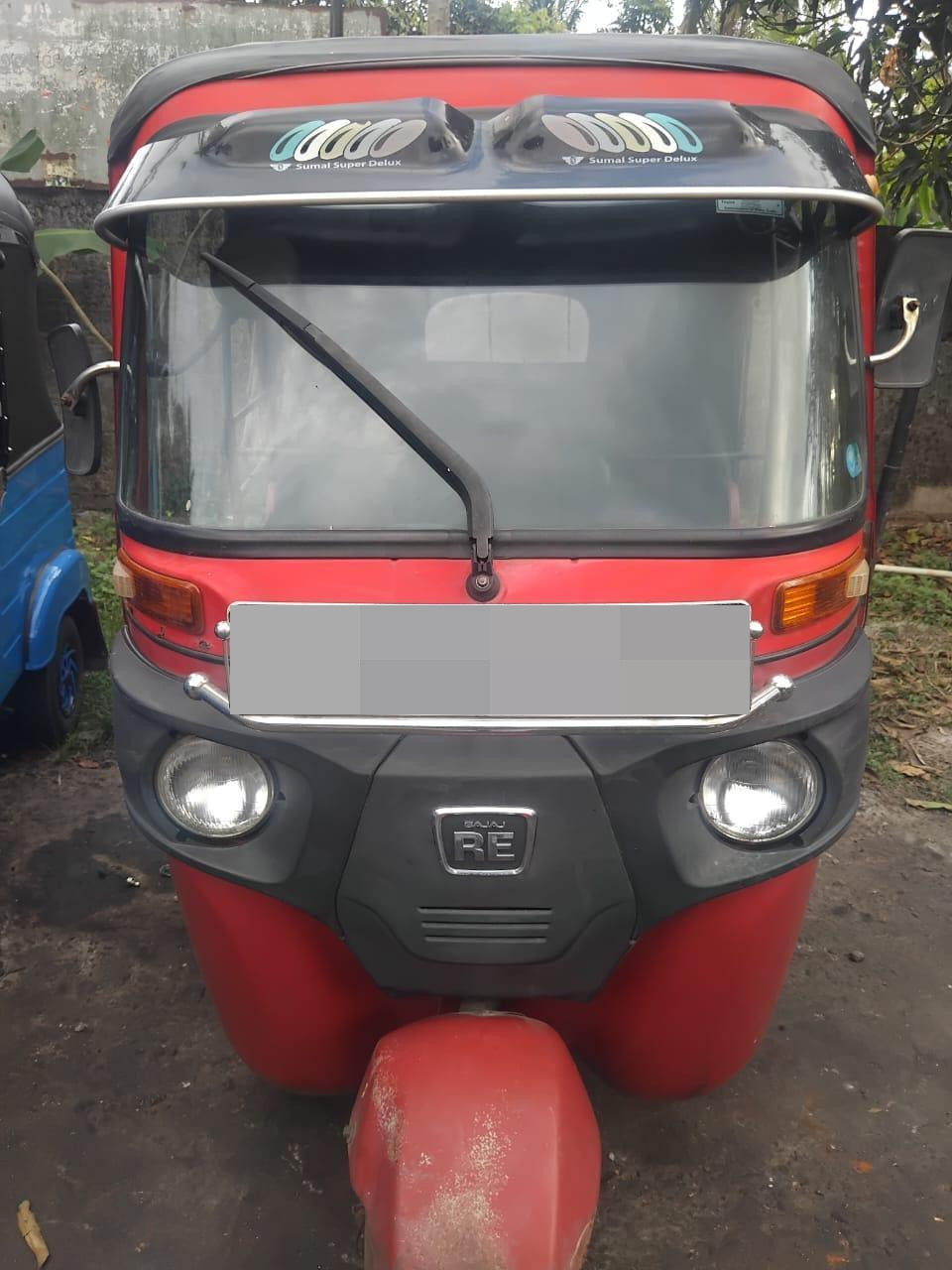 Bajaj Three Wheel 2014 ads-image-1