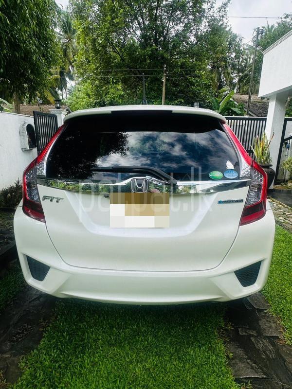 Honda Fit 2015 - பயன்படுத்தப்பட்டது கார் sale in Sri Lanka - patpat.lk