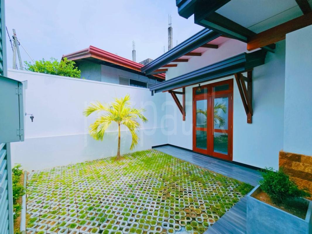 House for Sale in Athurugiriya ads-image-1