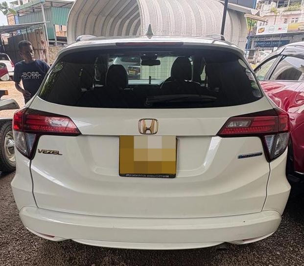 Honda Vezel 2014 - Used SUV sale in Sri Lanka - patpat.lk
