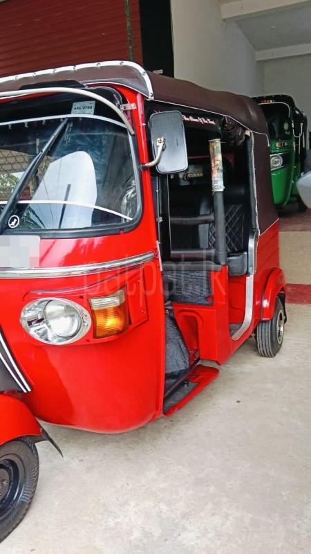 Bajaj Three Wheel 2014 - භාවිතා කරන ලද ත්‍රිරෝද රථය sale in Sri Lanka - patpat.lk