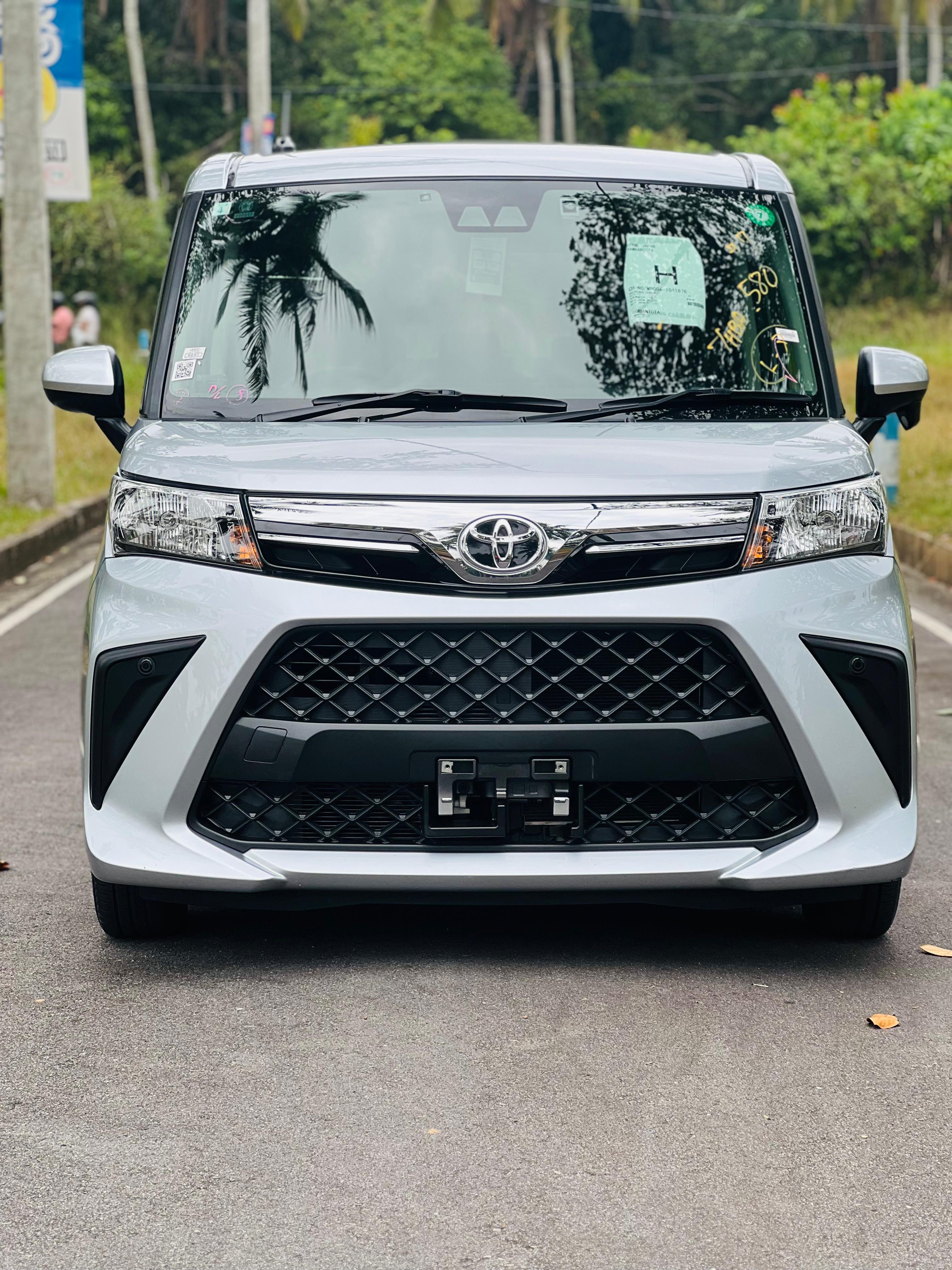 Toyota Roomy 2023 ads-image-1