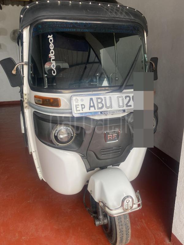Bajaj Three Wheel 2019 - பயன்படுத்தப்பட்டது முச்சக்கர வண்டி sale in Sri Lanka - patpat.lk