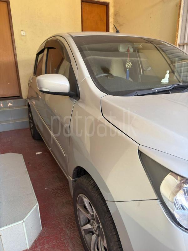 Advertisement image 3