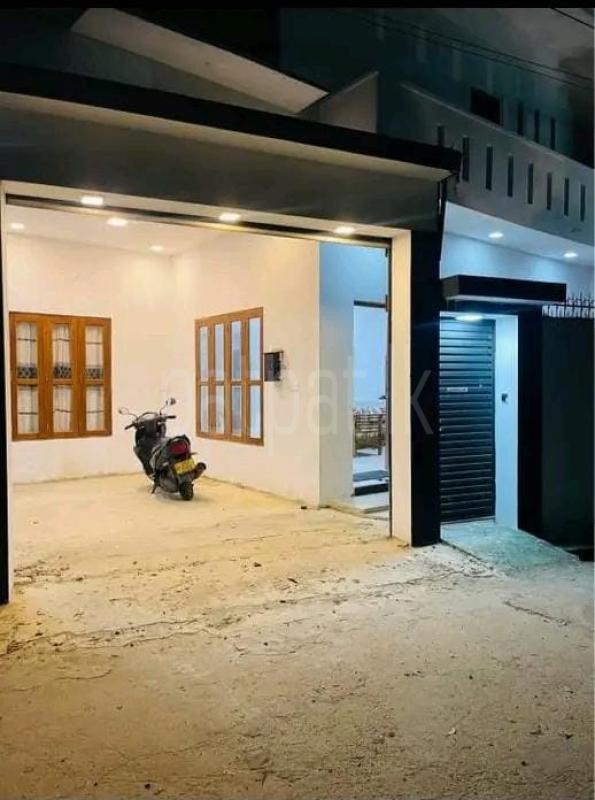 House for Sale in Narahenpita (Colombo 05) ads-image-1