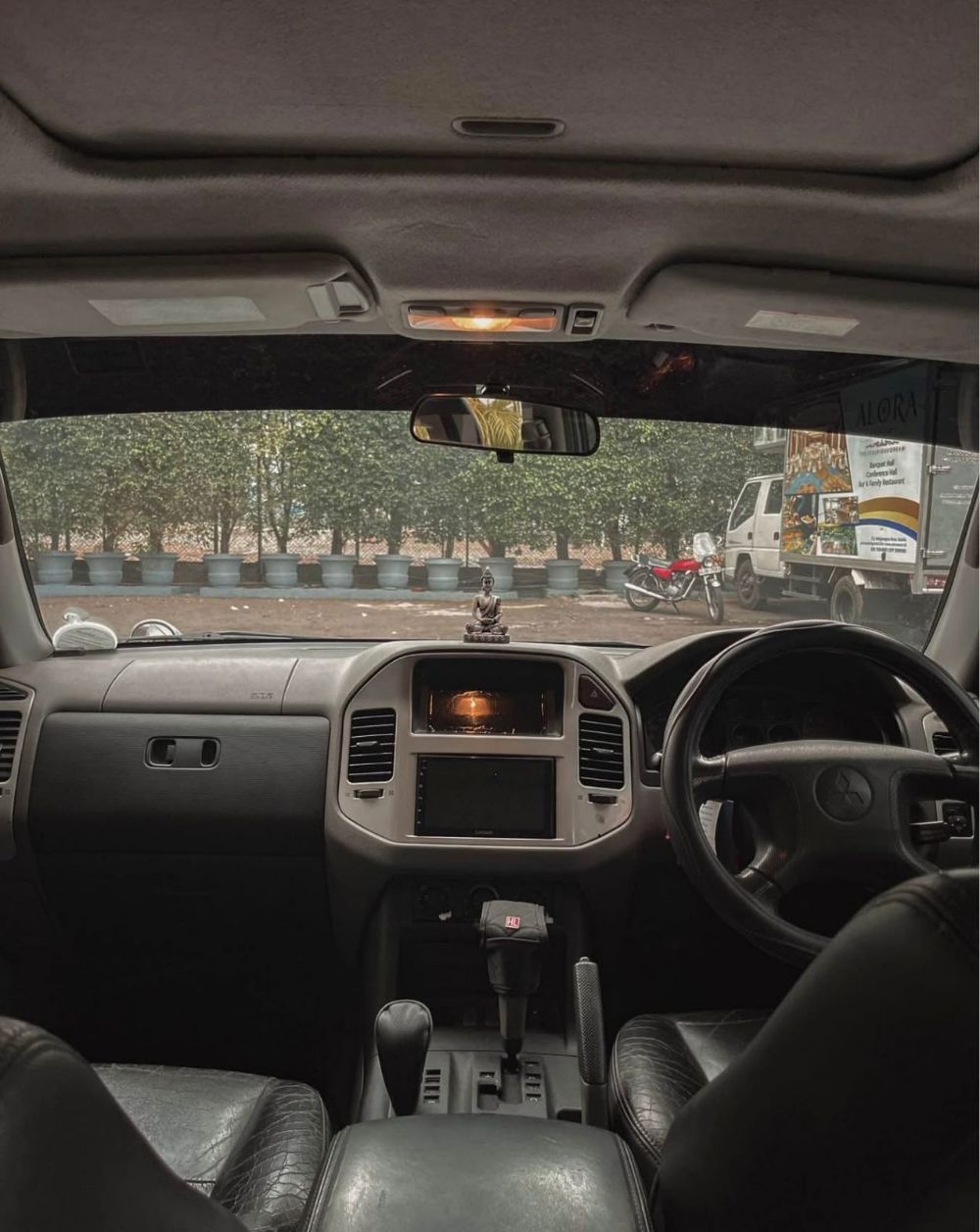 Mitsubishi Montero 2004 - பயன்படுத்தப்பட்டது SUV sale in Sri Lanka - patpat.lk