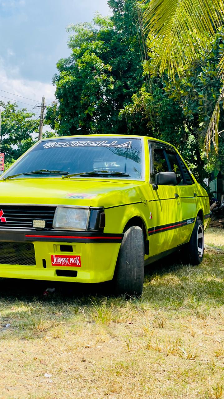 Mitsubishi 4DR5 1983 - பயன்படுத்தப்பட்டது கார் sale in Sri Lanka - patpat.lk