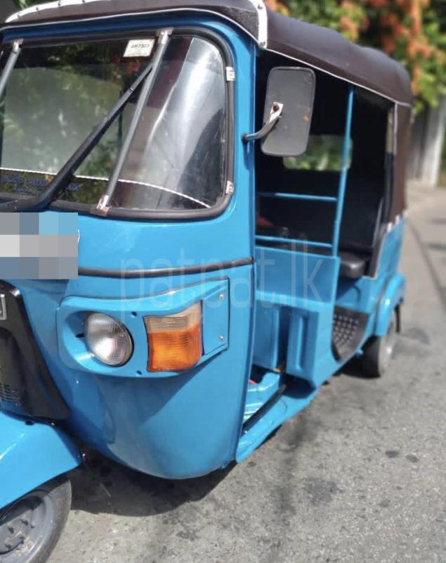 Bajaj 4 stroke 2010 - பயன்படுத்தப்பட்டது முச்சக்கர வண்டி sale in Sri Lanka - patpat.lk