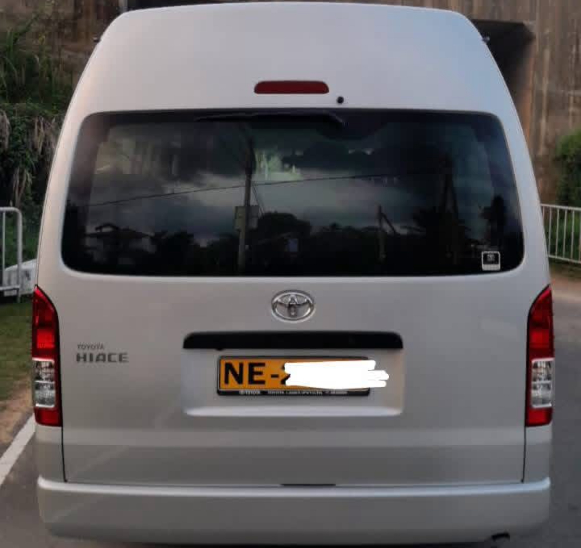 Toyota Hiace 2025 - பயன்படுத்தப்பட்டது வேன் sale in Sri Lanka - patpat.lk