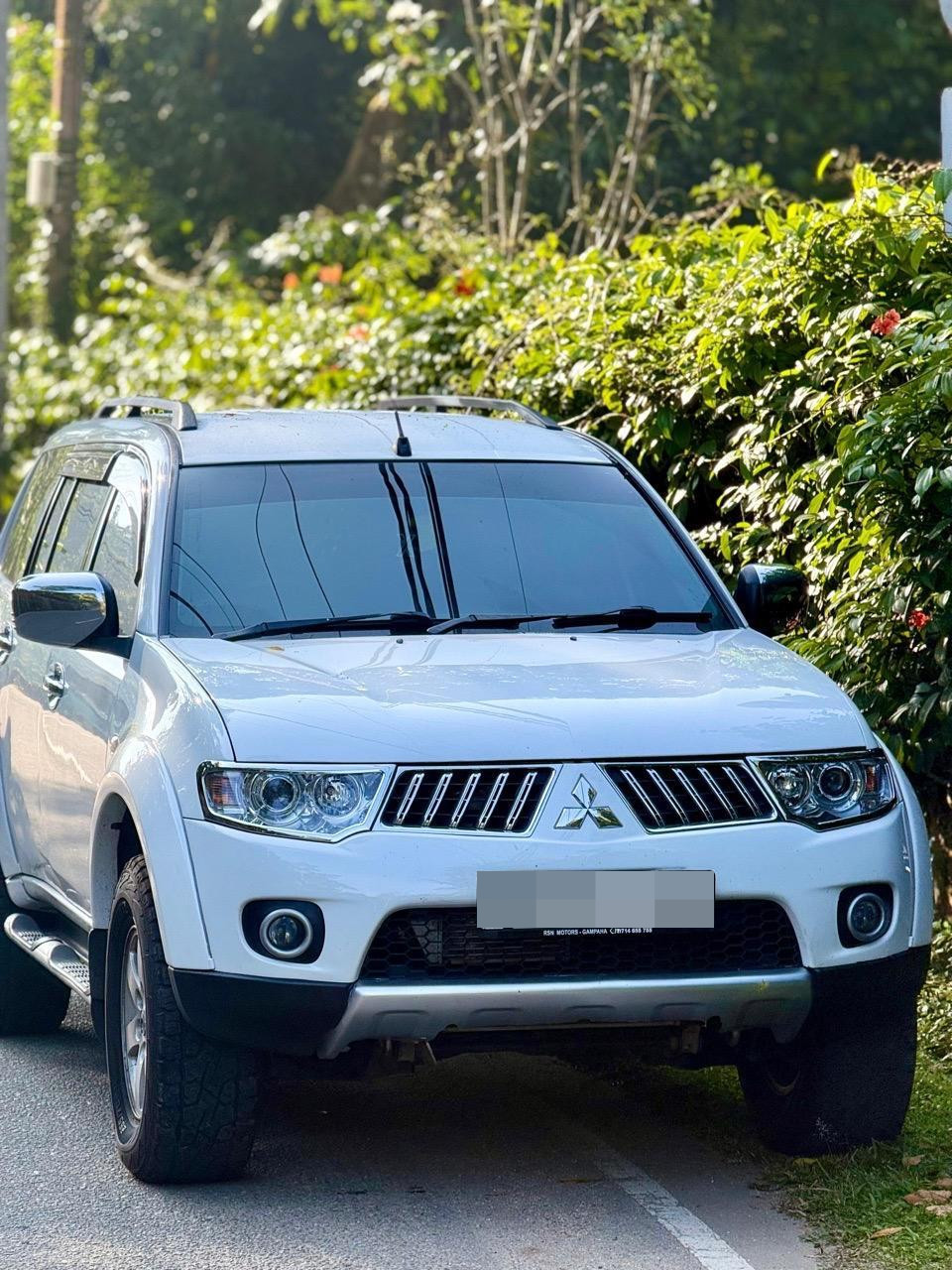 Mitsubishi Montero Sport 2012 ads-image-1