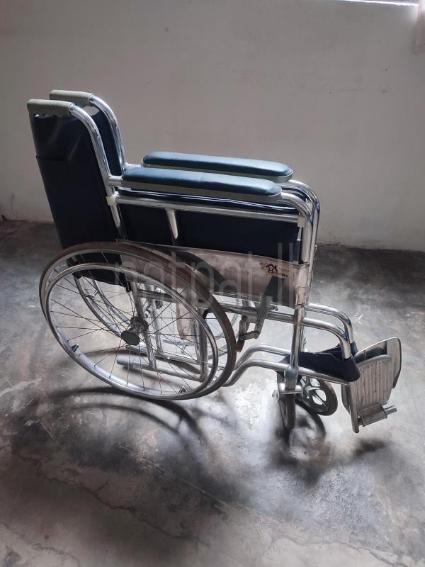 Advertisement image 4