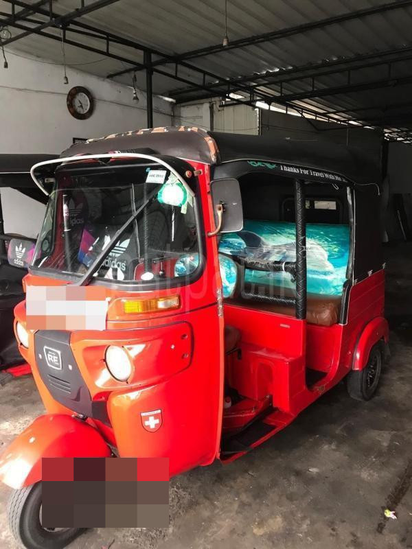 Bajaj Three Wheel 2015 - பயன்படுத்தப்பட்டது முச்சக்கர வண்டி sale in Sri Lanka - patpat.lk