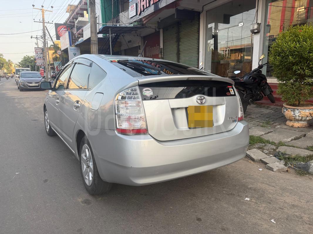 Toyota Prius 2007 - பயன்படுத்தப்பட்டது கார் sale in Sri Lanka - patpat.lk