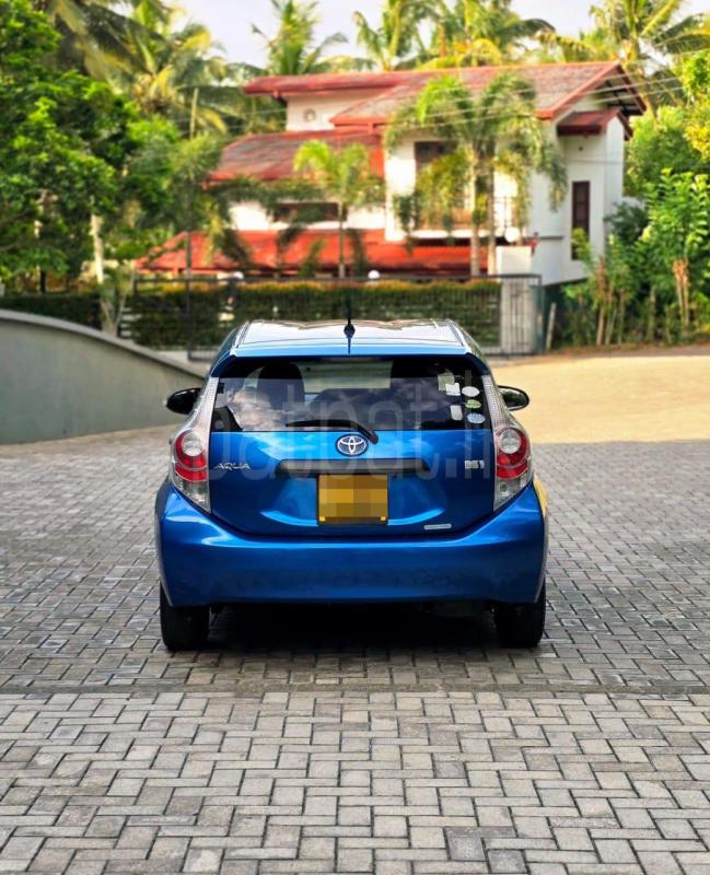 Toyota Aqua 2013 - பயன்படுத்தப்பட்டது கார் sale in Sri Lanka - patpat.lk