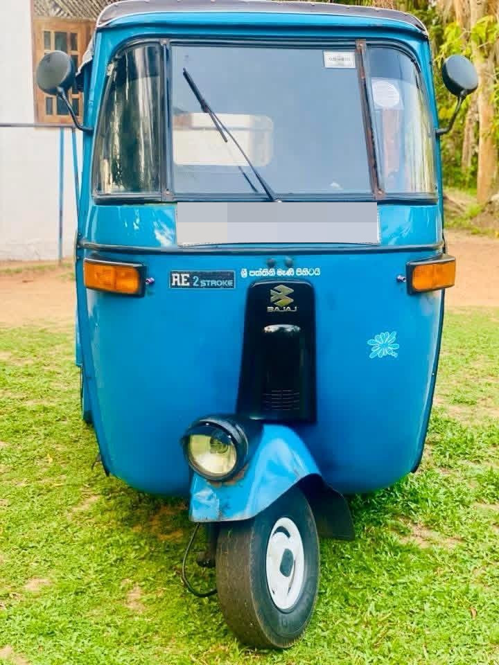 Bajaj Three Wheel 2006 ads-image-1
