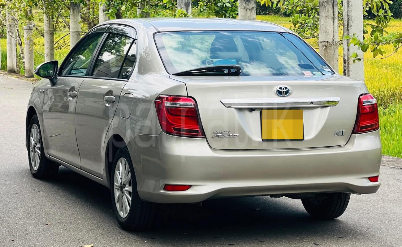 Toyota Axio 2015 - Used Car sale in Sri Lanka - patpat.lk