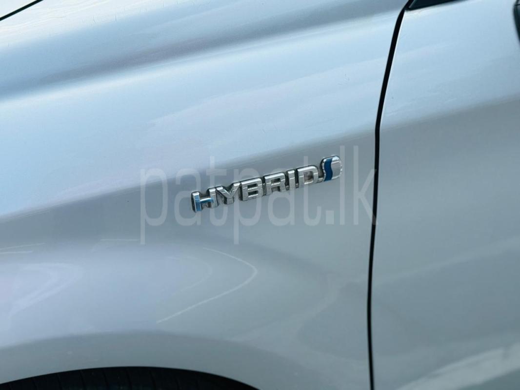 Toyota Axio 2014 - භාවිතා කරන ලද කාර් sale in Sri Lanka - patpat.lk