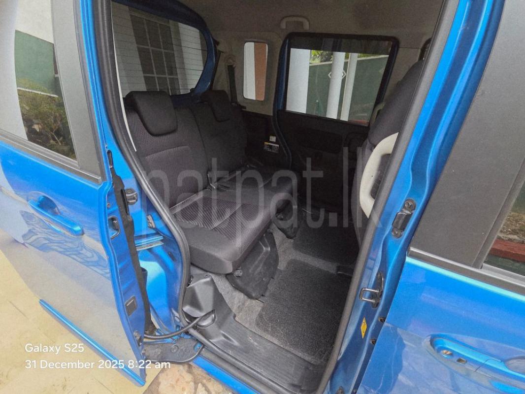 Advertisement image 6