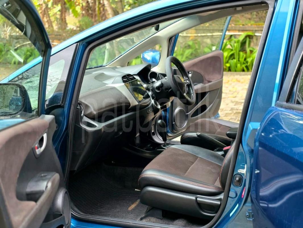 Advertisement image 5