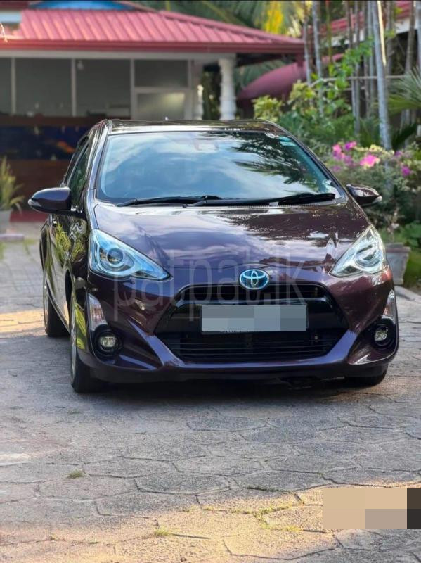 Toyota Aqua 2016 - பயன்படுத்தப்பட்டது கார் sale in Sri Lanka - patpat.lk