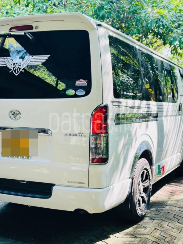 Advertisement image 4