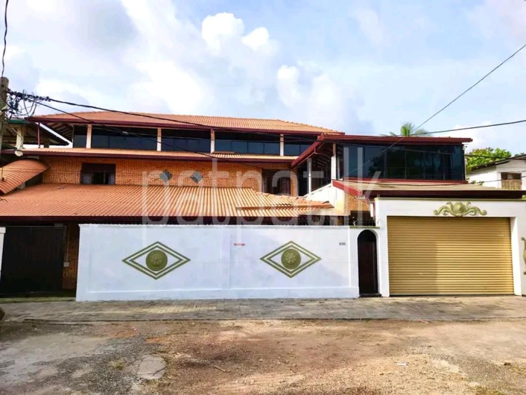 Advertisement image 5