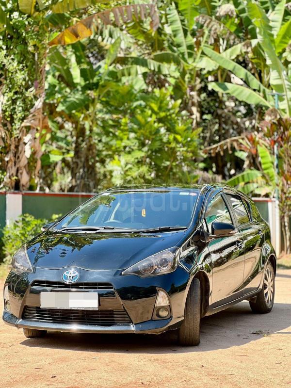 Toyota Aqua 2012 - Used Car sale in Sri Lanka - patpat.lk