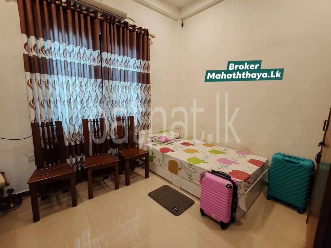 House for Sale in Athurugiriya