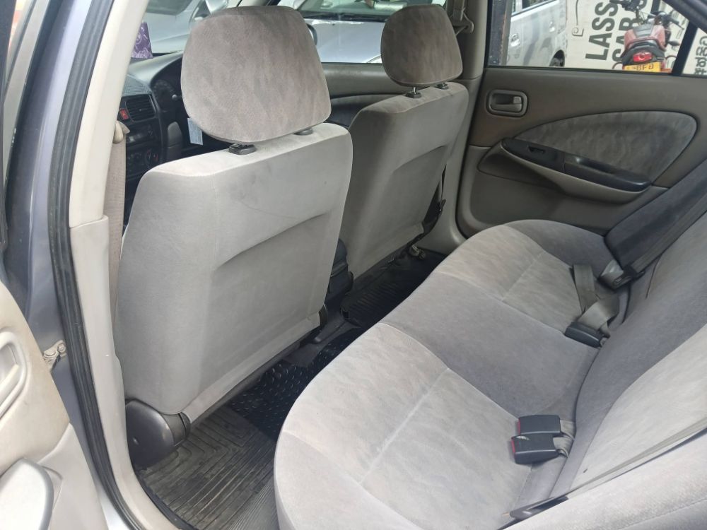 Nissan Sunny 2002 - பயன்படுத்தப்பட்டது கார் sale in Sri Lanka - patpat.lk